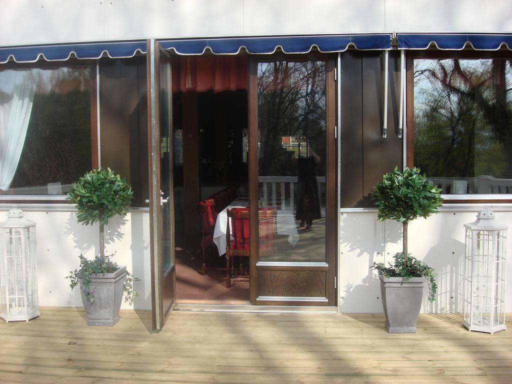 Eckeroe Hotell & Restaurang Esterno foto