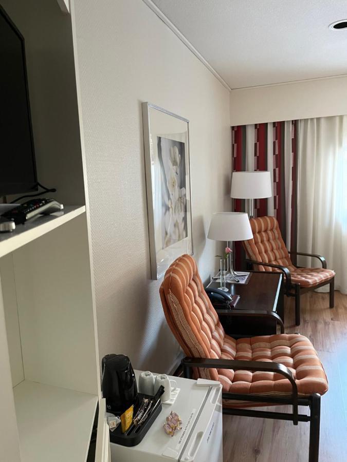 Eckeroe Hotell & Restaurang Esterno foto