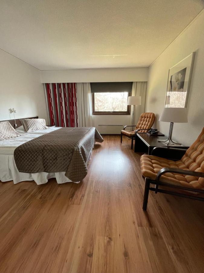 Eckeroe Hotell & Restaurang Esterno foto